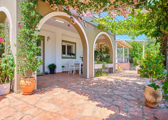 Feriehus Bougainvillea Escape *